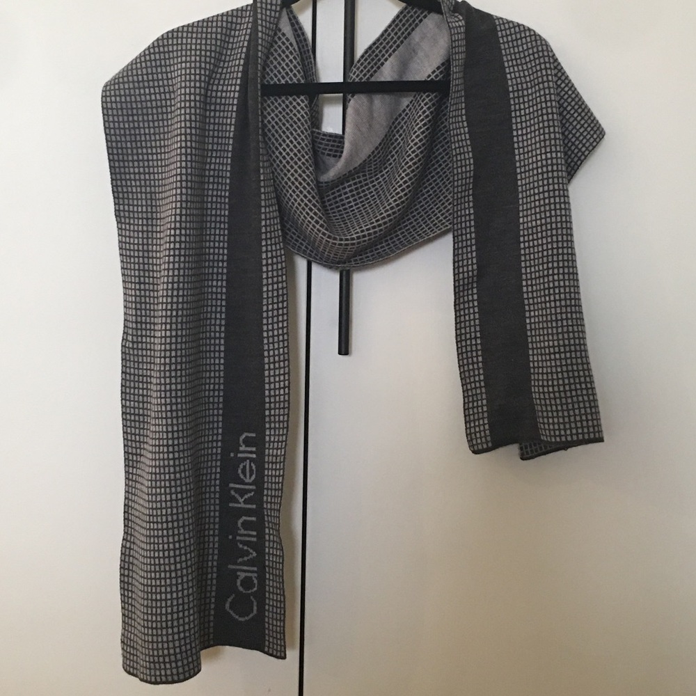 CALVIN KLEIN SCARF MEN THICK WINTER - LIKE NEW!
